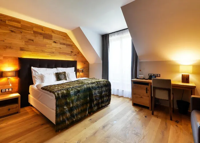 Jurasek 4*